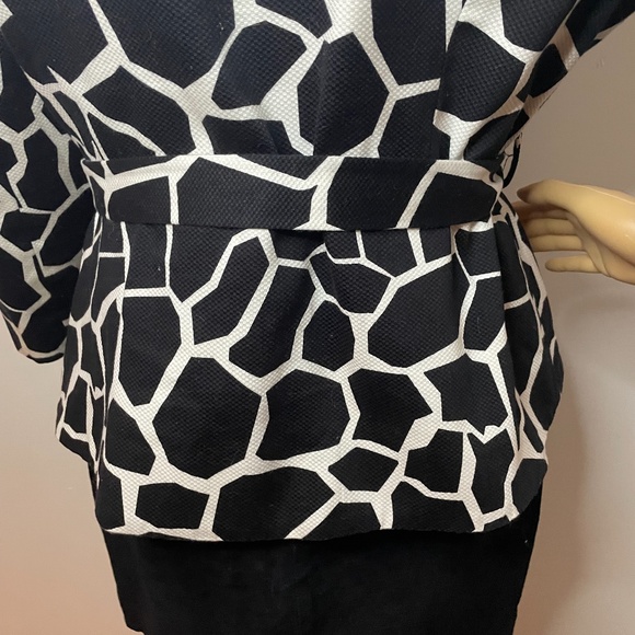 Vintage black white mod graphic belt sixties coat! - Picture 11 of 13